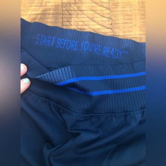 NWT FourLaps Aero Seamless 3” Athletic Short in Midnight / Azure Blue - Size M/L - Picture 2 of 6